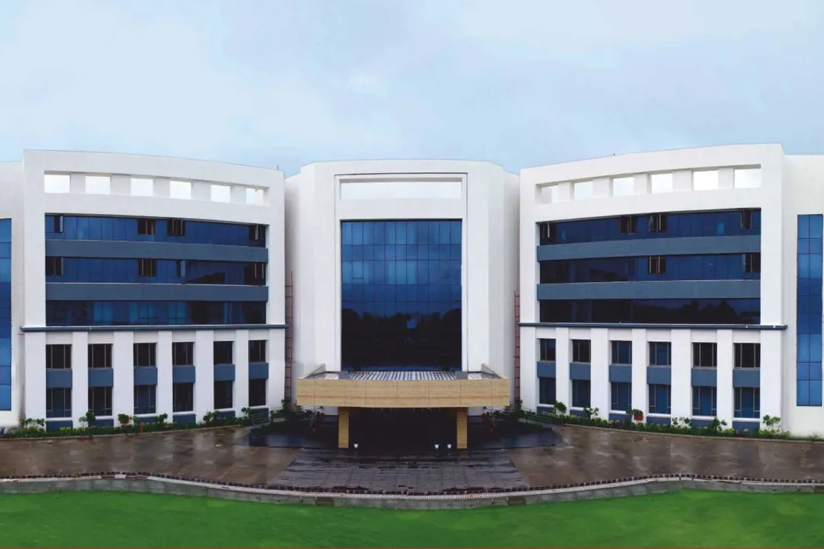 Acropolis Institute of Management Studies & Research - [AIMSR], Indore campus - Image 5