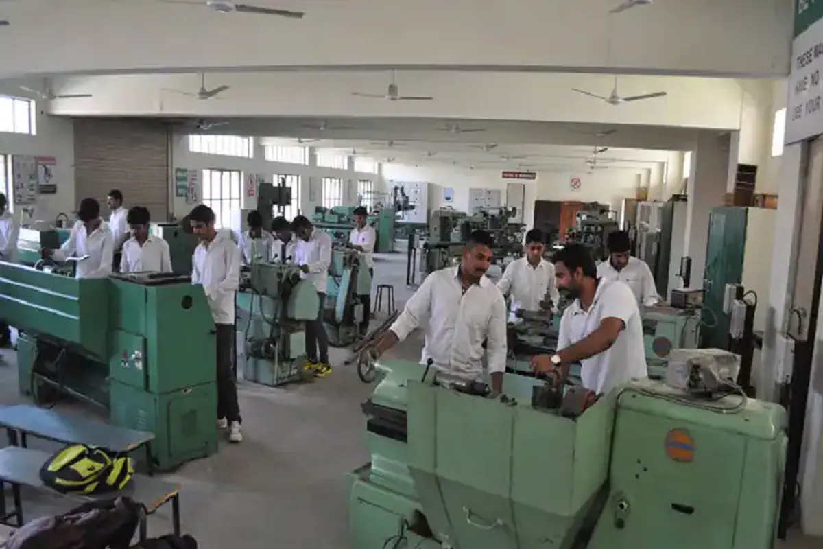 Chhotu Ram Polytechnic, Rohtak campus - Image 5