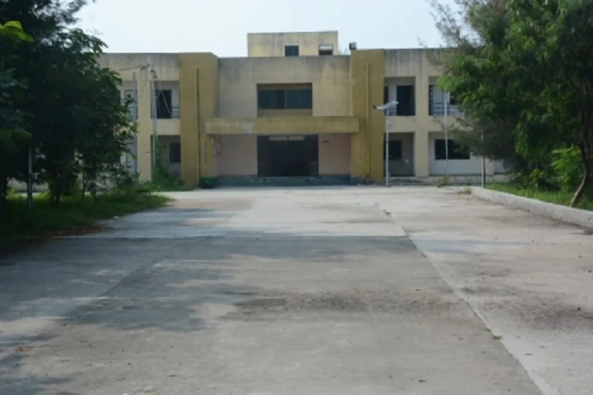 Government Engineering College - [GEC], Godhra campus - Image 6