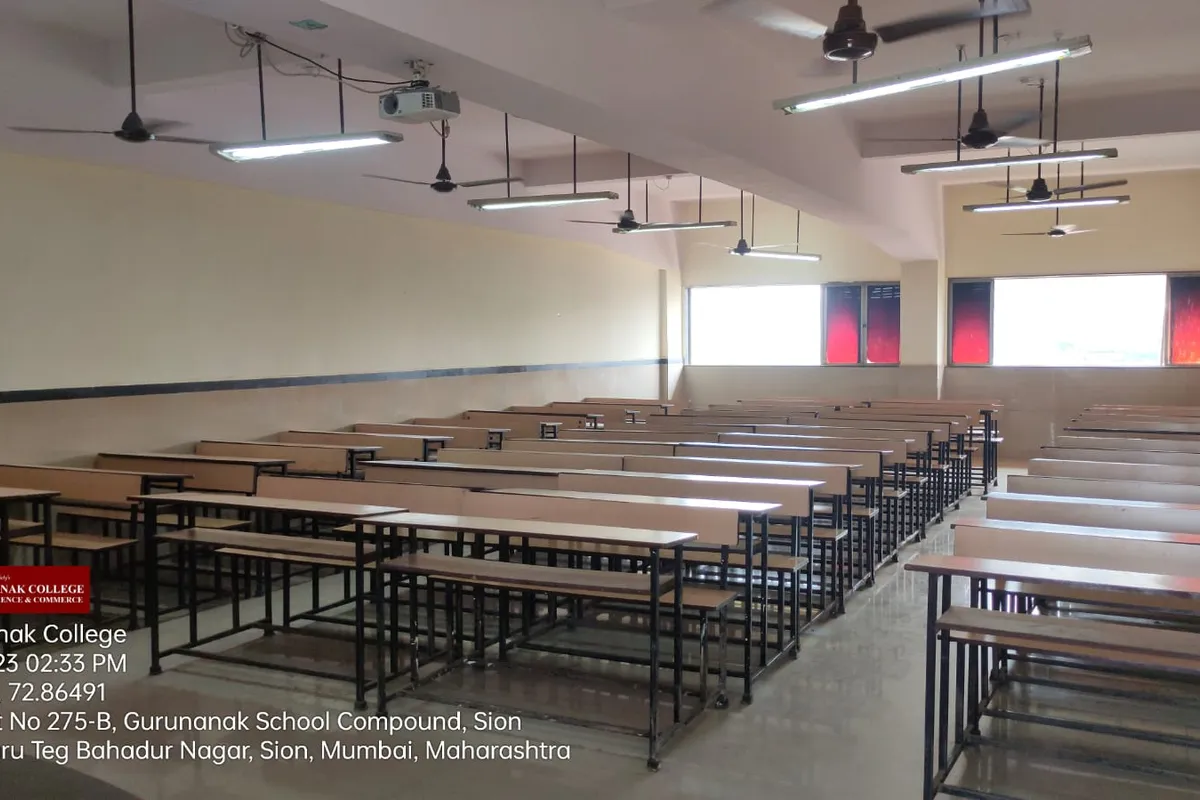 Guru Nanak College, Chennai campus - Image 1