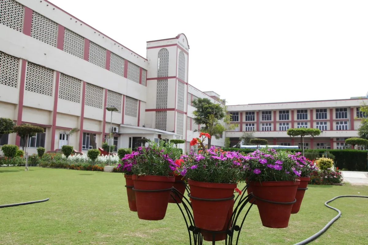 Guru Nanak Khalsa College, Yamuna Nagar campus - Image 5