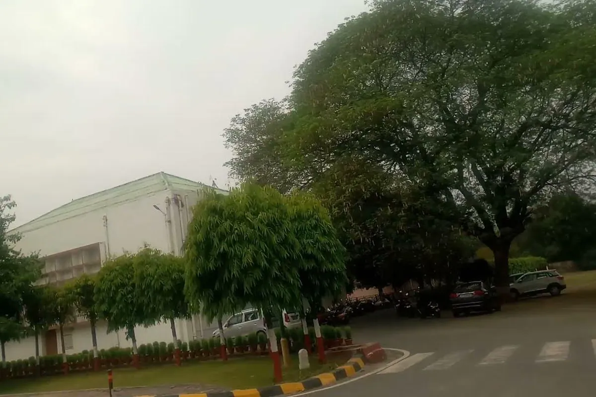 Indian Veterinary Research Institute - [IVRI], Bareilly campus - Image 6