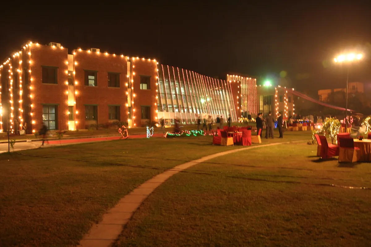 Jaipuria Institute of Management, Noida campus - Image 5