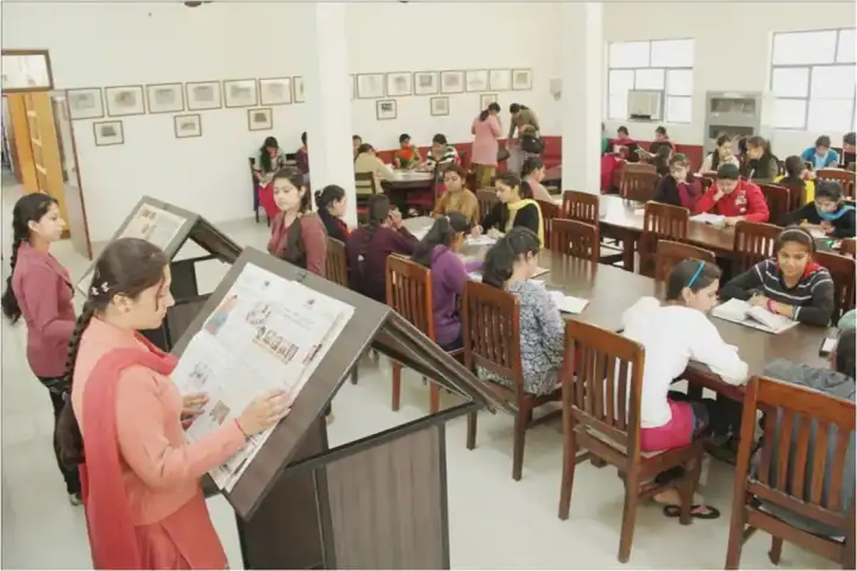Kanya Maha Vidyalaya, Jalandhar campus - Image 4