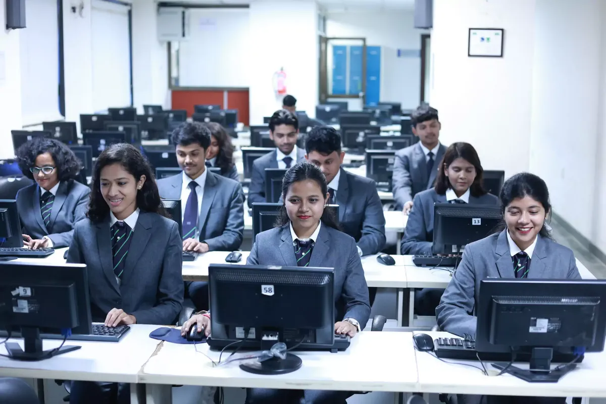 Kohinoor Management School-[KMS] campus - Image 2