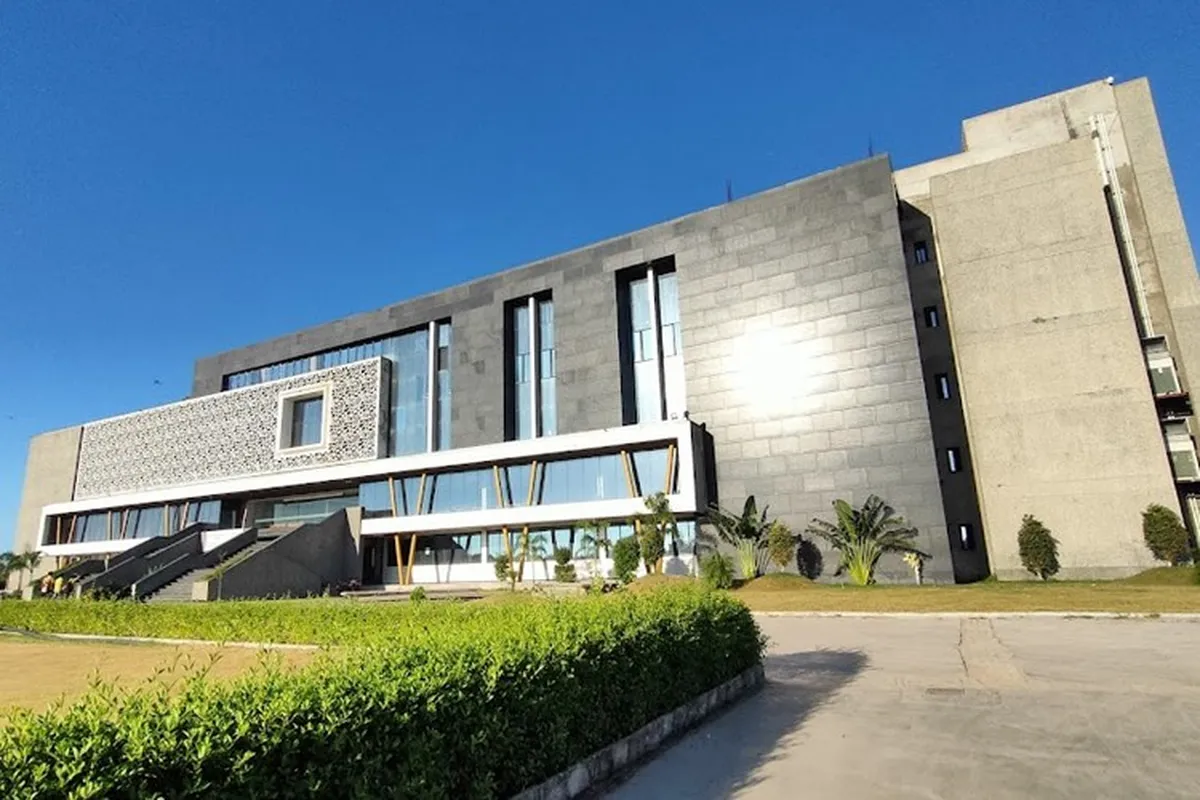Maharaja Krishnakumarsinhji Bhavnagar University, Bhavnagar campus - Image 1