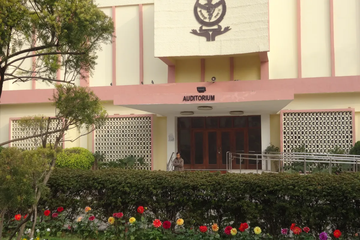 Maulana Azad Medical College - [MAMC], New Delhi campus - Image 1
