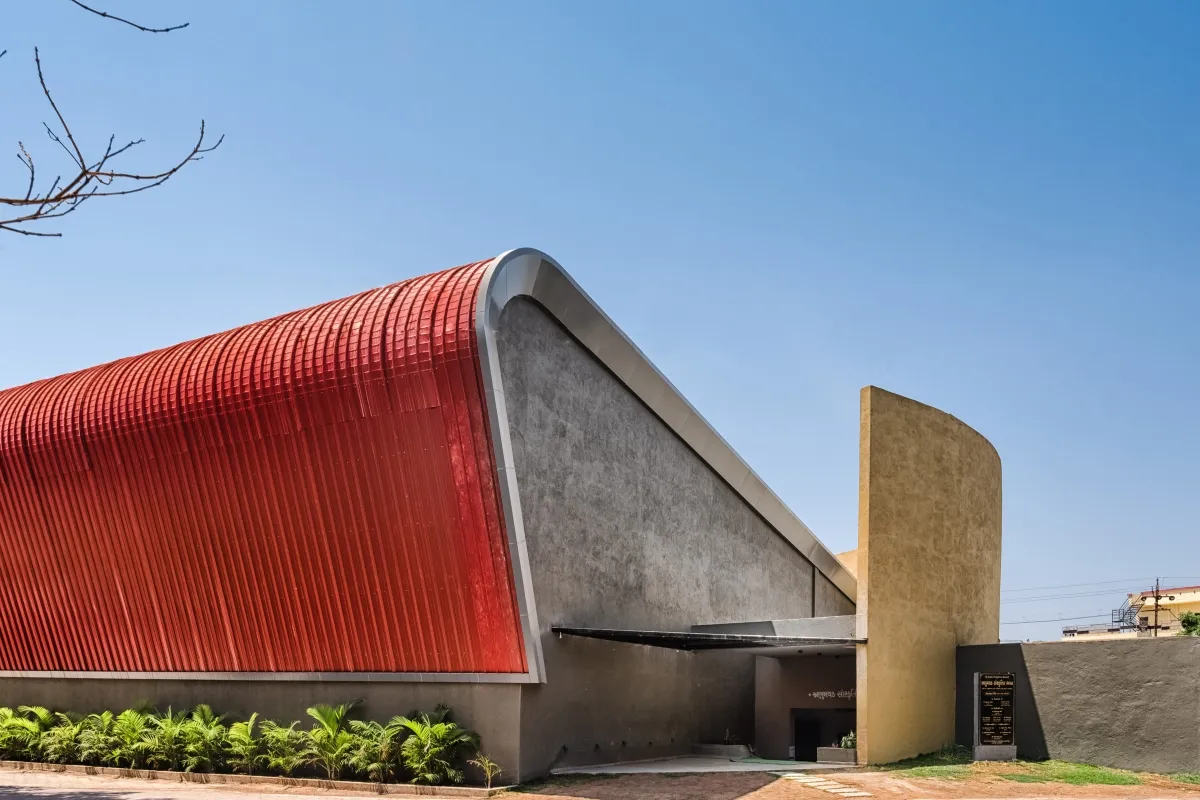 MES College Marampally, Aluva campus - Image 1