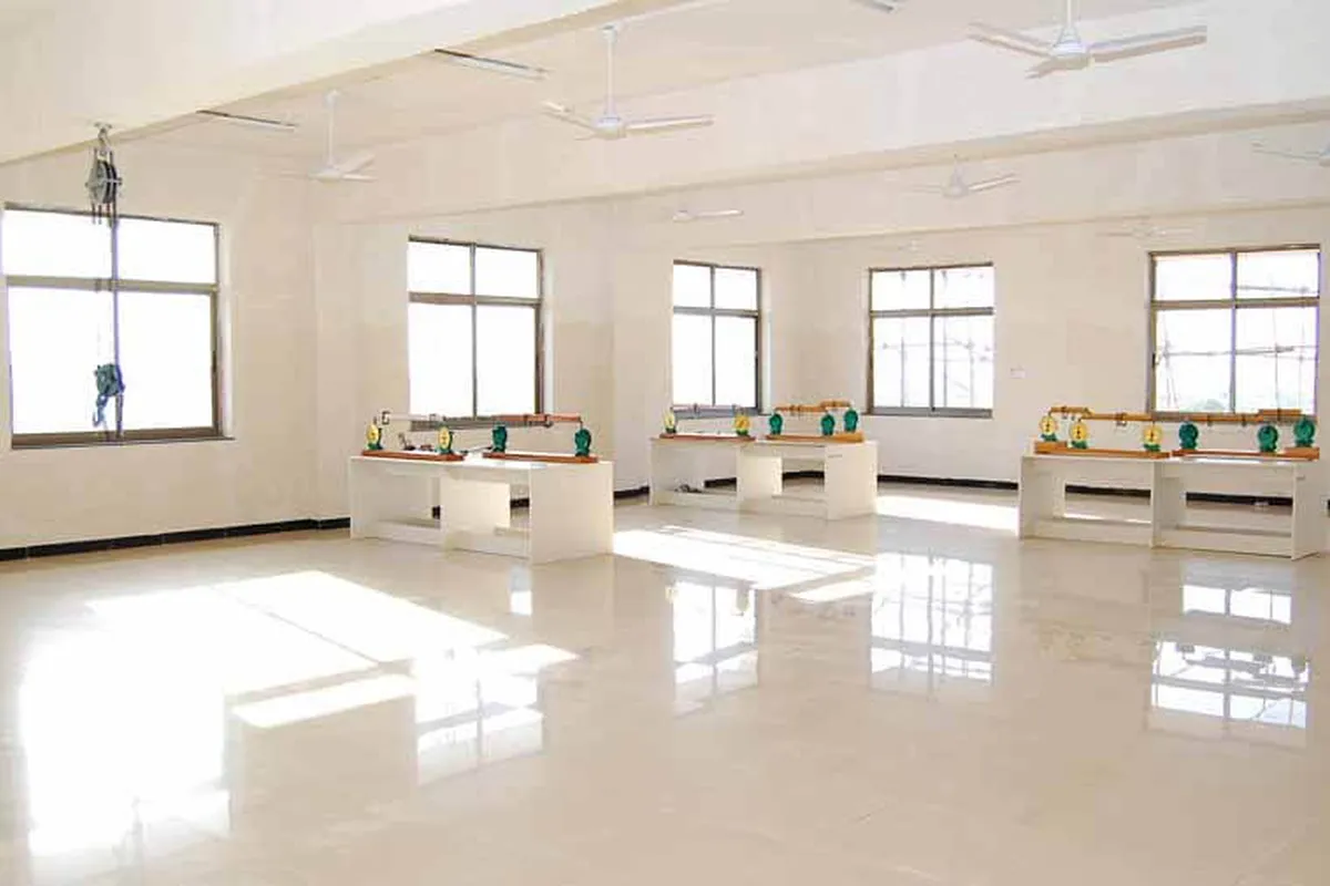 MET??™s Institute Of Technology, Polytechnic, Nashik campus - Image 1