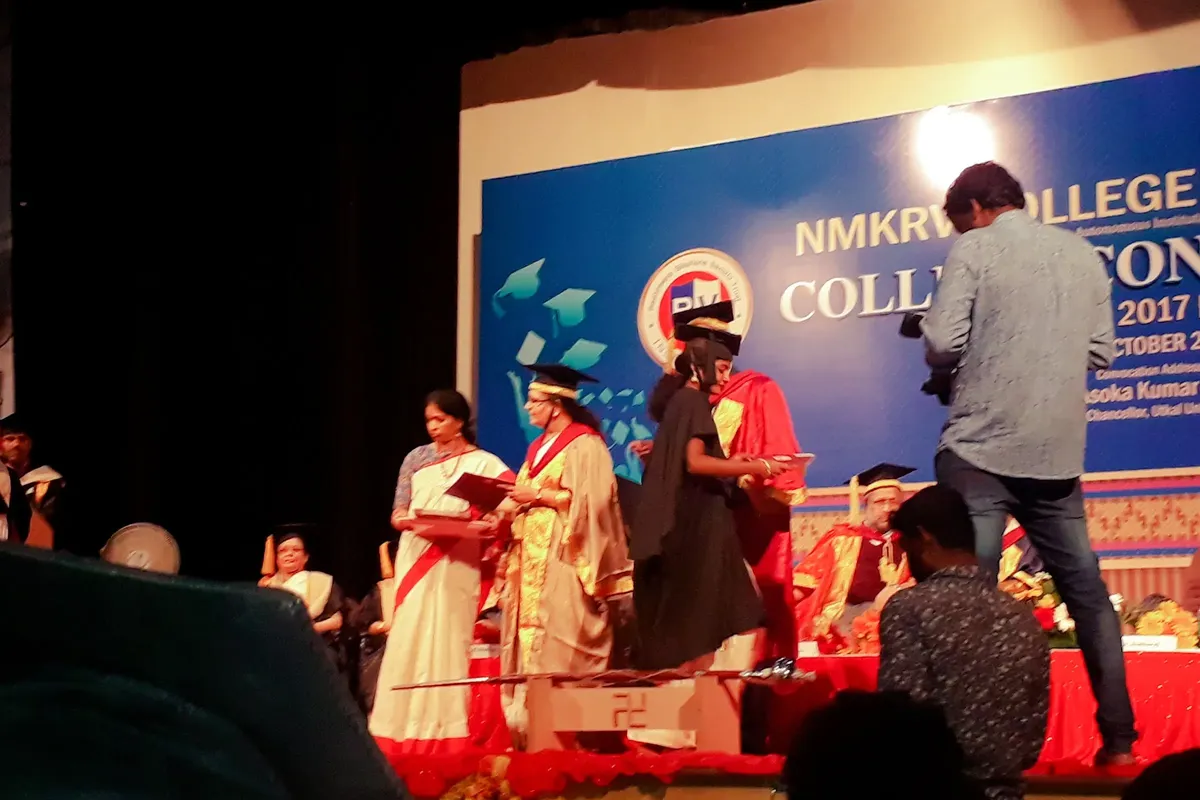 NMKRV College for Women, Bangalore campus - Image 4