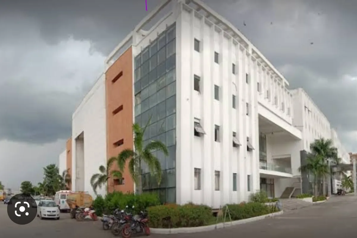 Oxford Medical College Hospital and Research Centre, Bangalore campus - Image 2