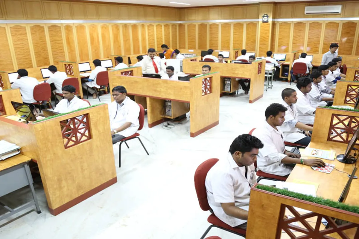 Panimalar Engineering College, Chennai campus - Image 4