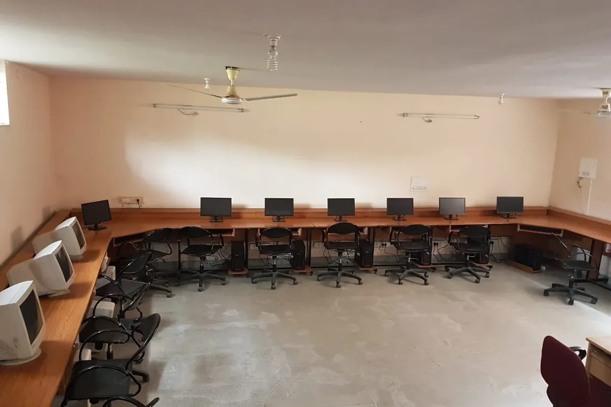 Renaissance Law College - [RLC], Indore campus - Image 3