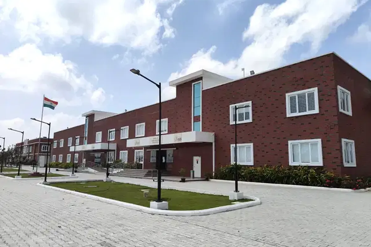 Sai University campus - Image 6
