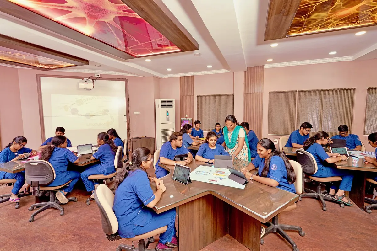 Saveetha Dental College and Hospital, Chennai campus - Image 1