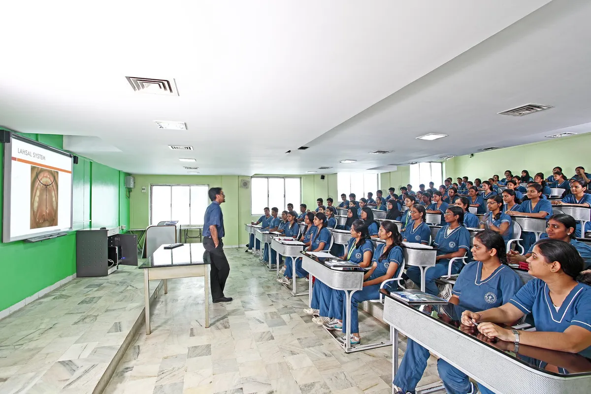 Saveetha Dental College and Hospital, Chennai campus - Image 4