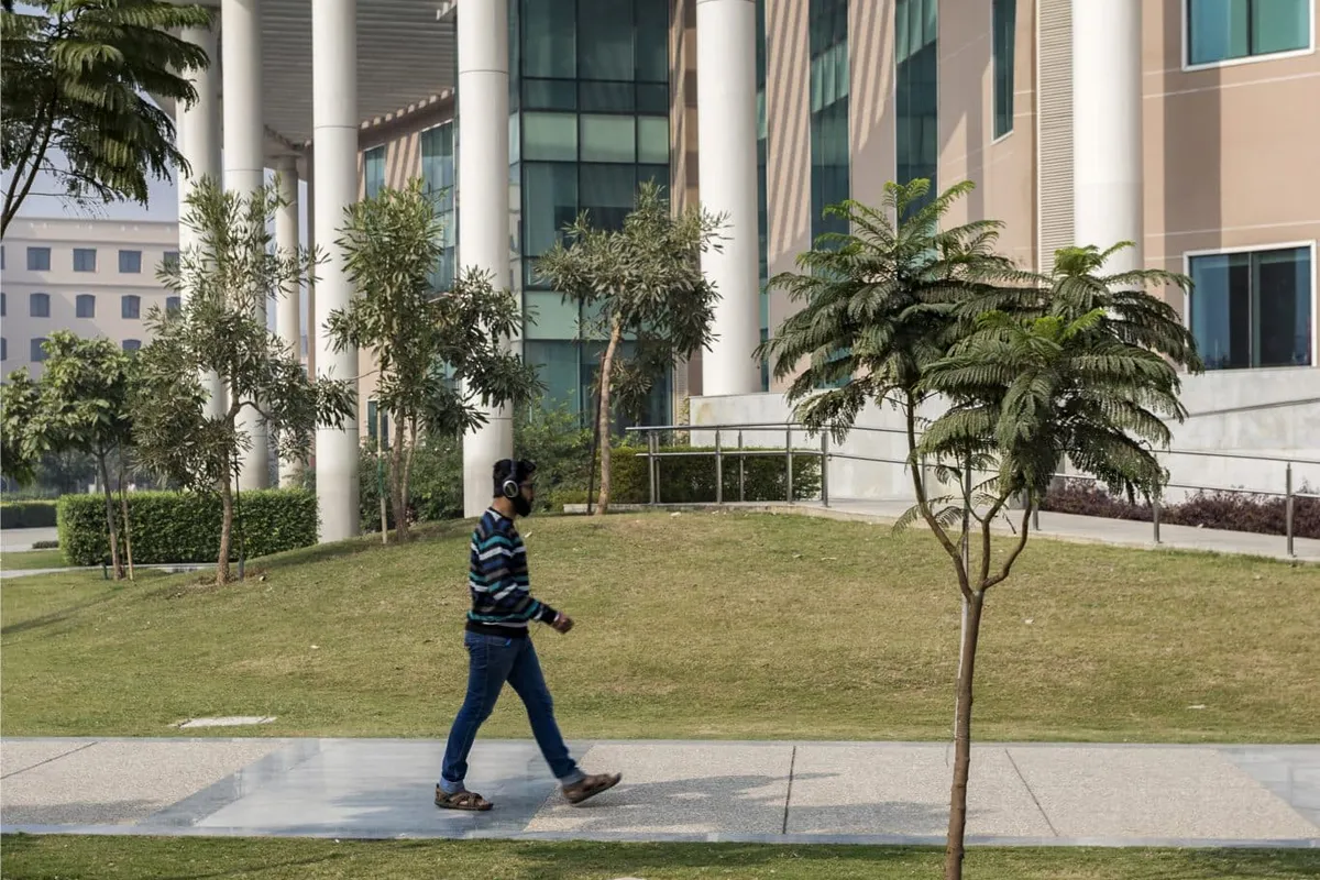 Shiv Nadar Institute of Management Studies campus - Image 1