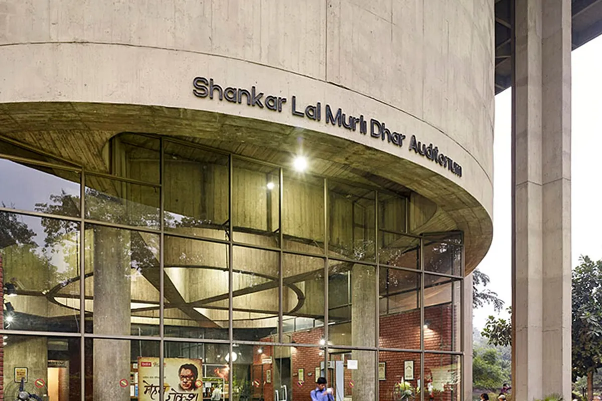 Shivaji Science College, Nagpur campus - Image 5