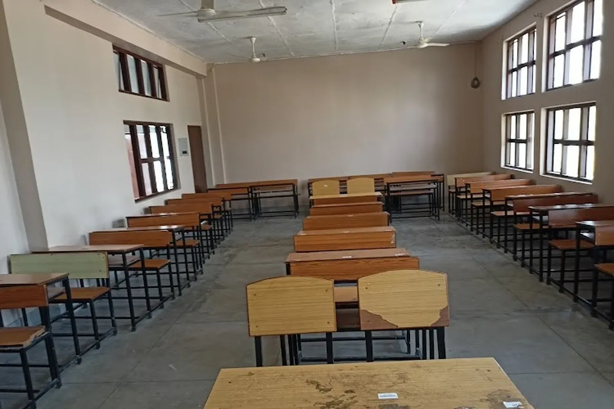 SR Group of Institutions - [SRGI], Jhansi campus - Image 6