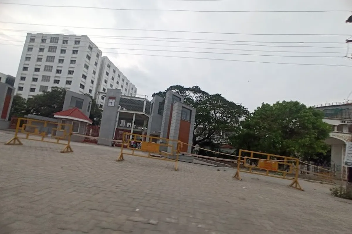 SRM Dental College, Chennai campus - Image 1