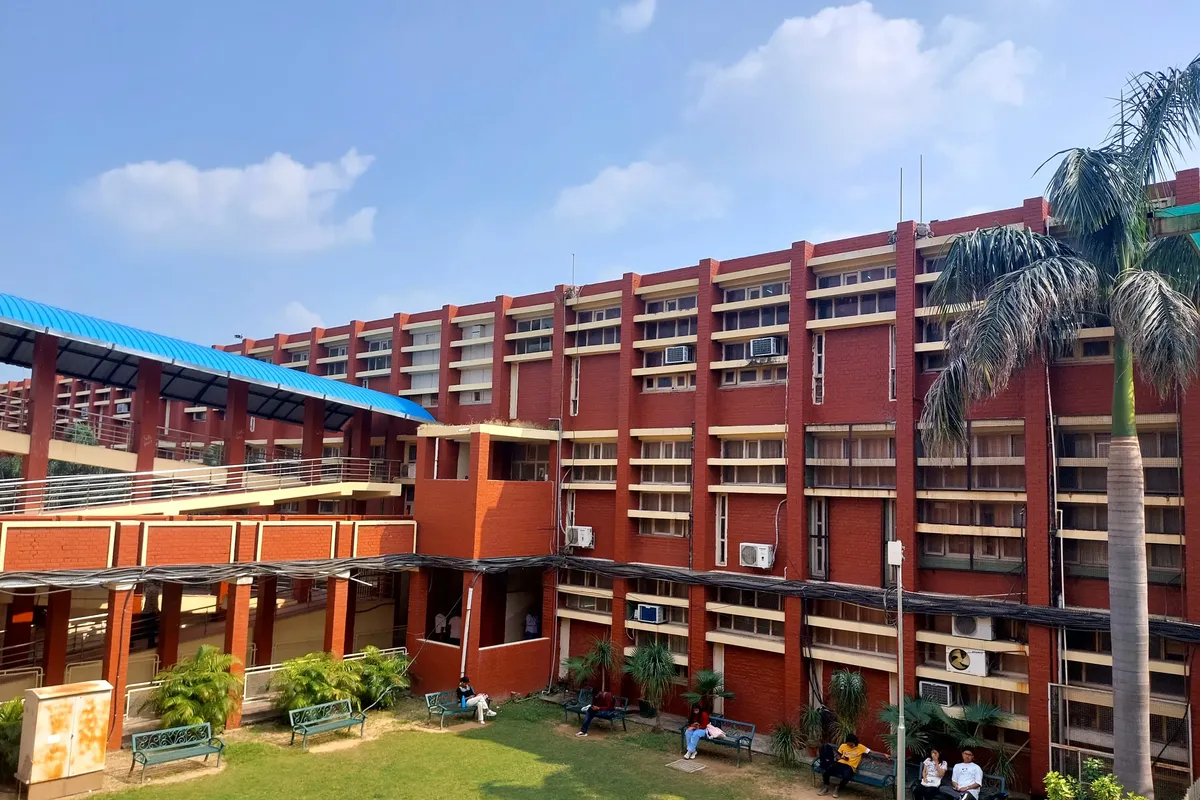 University Institute of Pharmaceutical Sciences, Chandigarh campus - Image 1